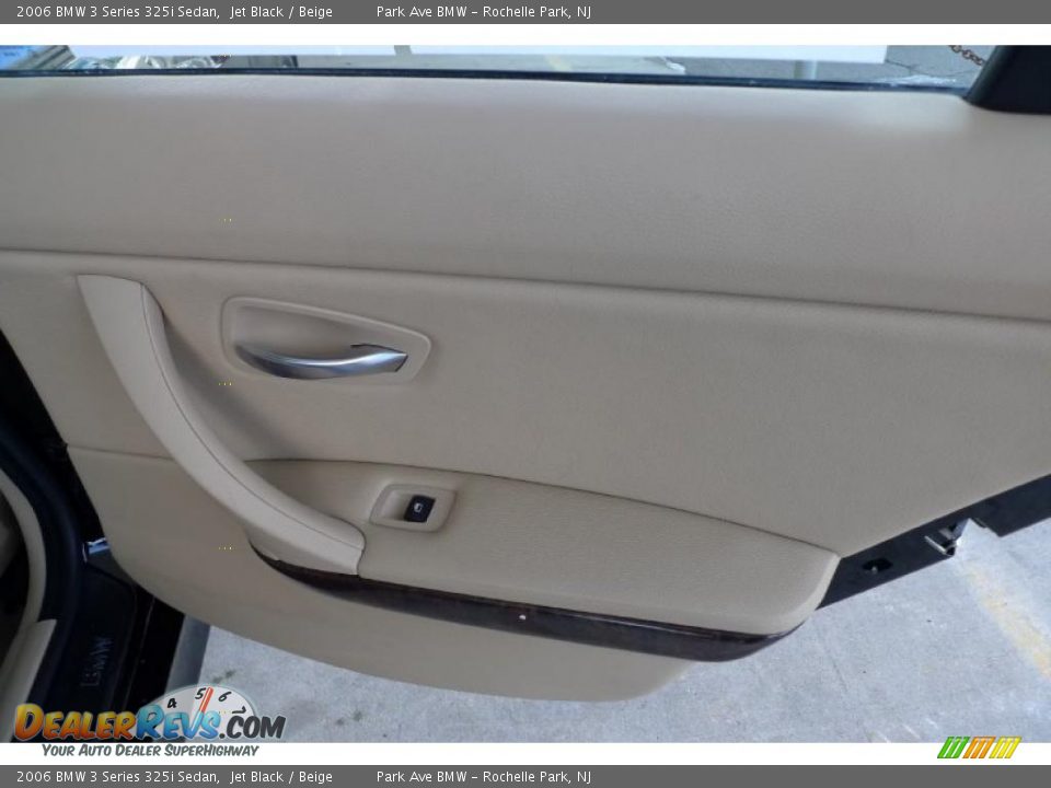 2006 BMW 3 Series 325i Sedan Jet Black / Beige Photo #36