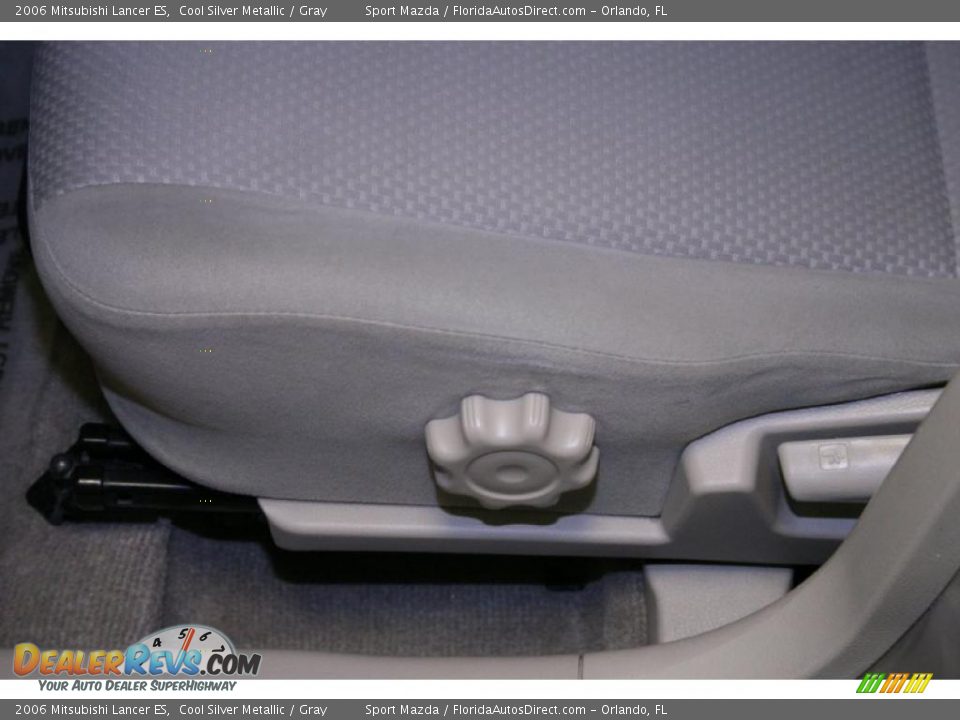 2006 Mitsubishi Lancer ES Cool Silver Metallic / Gray Photo #34