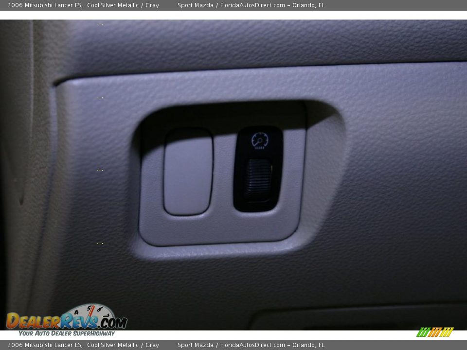 2006 Mitsubishi Lancer ES Cool Silver Metallic / Gray Photo #35