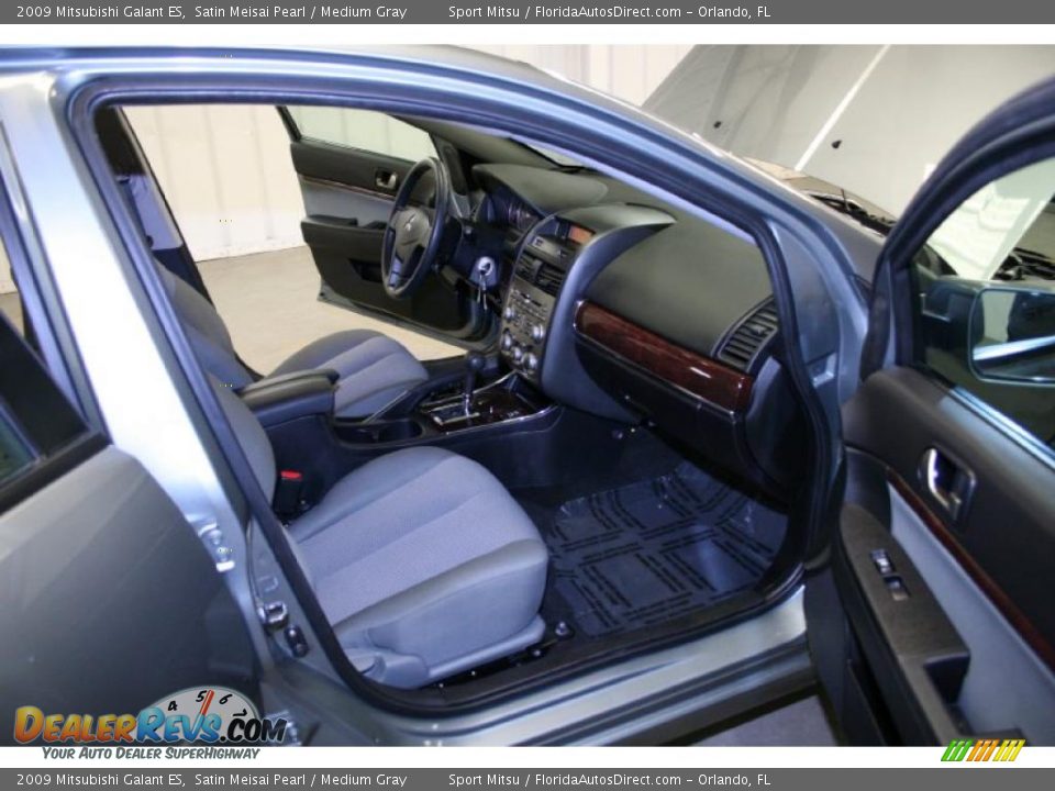 2009 Mitsubishi Galant ES Satin Meisai Pearl / Medium Gray Photo #9