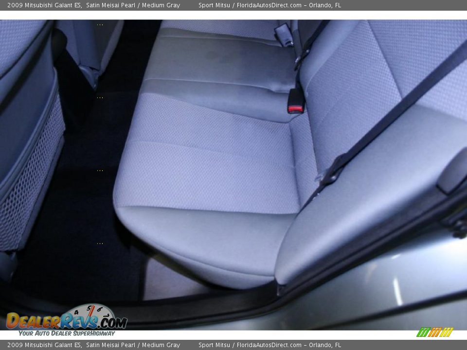2009 Mitsubishi Galant ES Satin Meisai Pearl / Medium Gray Photo #17