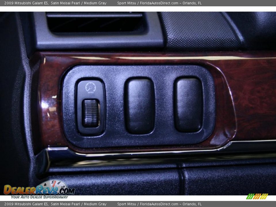 2009 Mitsubishi Galant ES Satin Meisai Pearl / Medium Gray Photo #36
