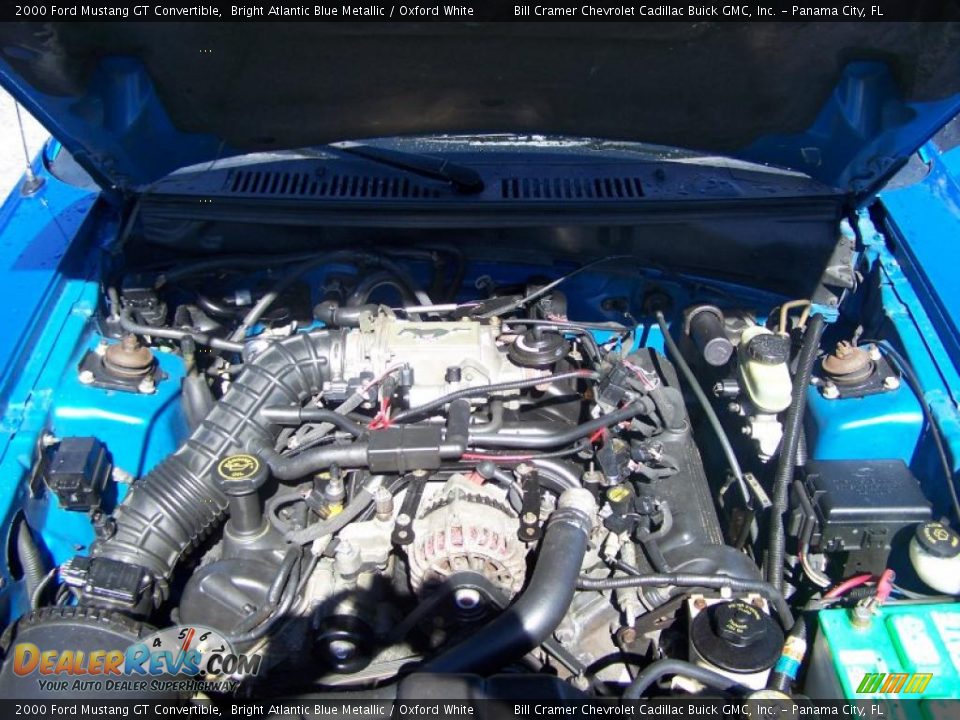 2000 Ford Mustang GT Convertible Bright Atlantic Blue Metallic / Oxford White Photo #9