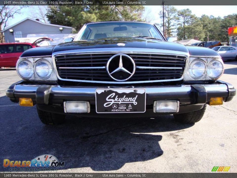 1985 Mercedes-Benz SL Class 380 SL Roadster Black / Grey Photo #2