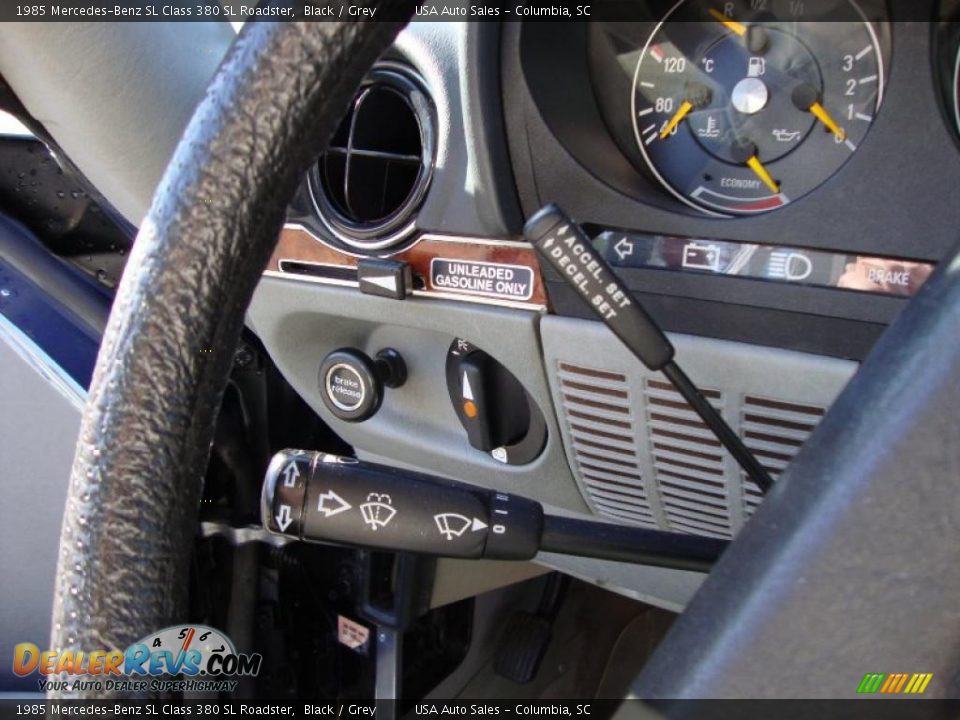 1985 Mercedes-Benz SL Class 380 SL Roadster Black / Grey Photo #9