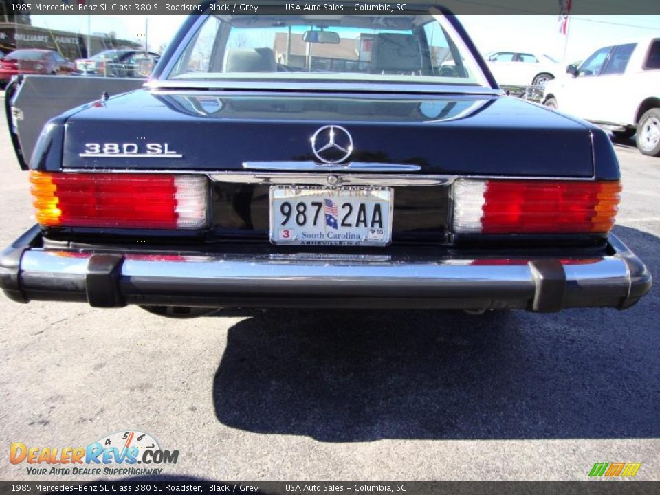 1985 Mercedes-Benz SL Class 380 SL Roadster Black / Grey Photo #15