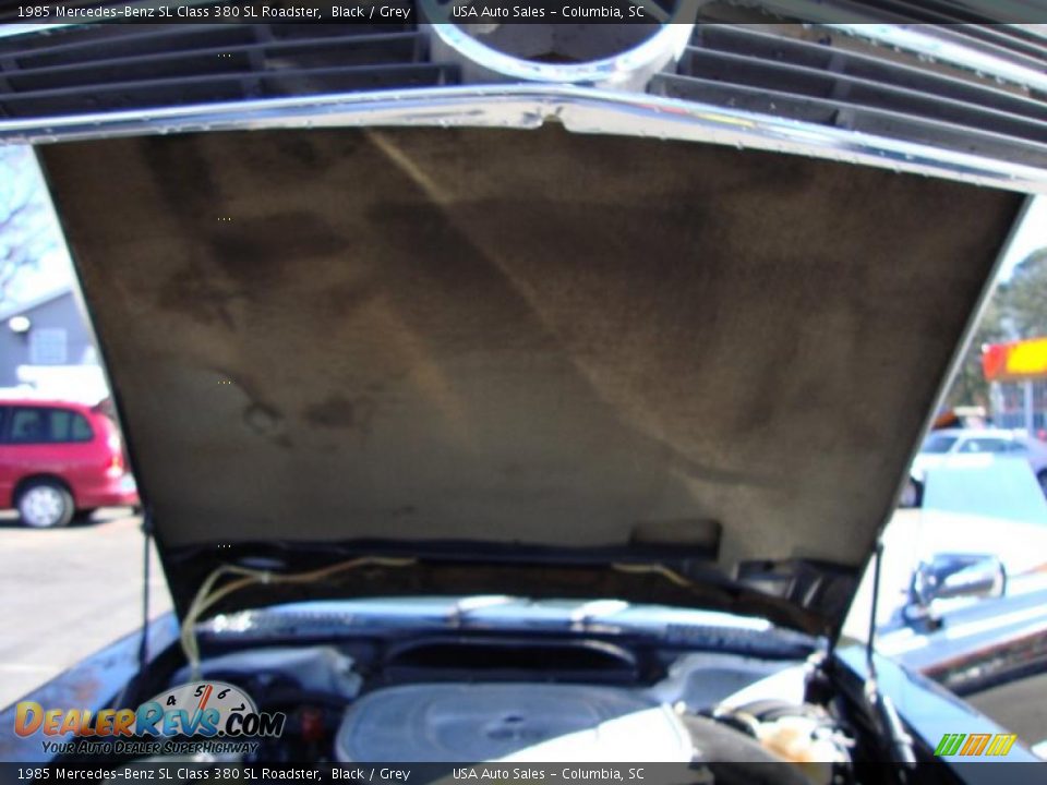 1985 Mercedes-Benz SL Class 380 SL Roadster Black / Grey Photo #33