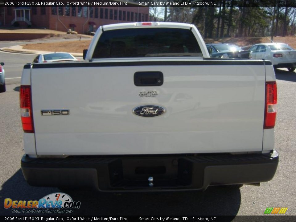 2006 Ford F150 XL Regular Cab Oxford White / Medium/Dark Flint Photo #6