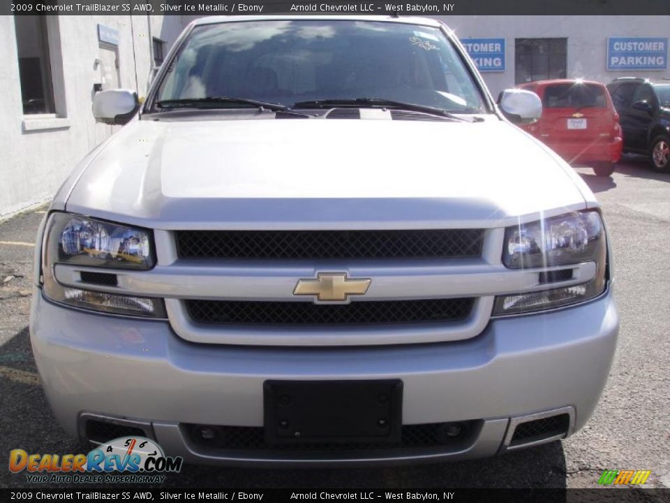 2009 Chevrolet TrailBlazer SS AWD Silver Ice Metallic / Ebony Photo #2