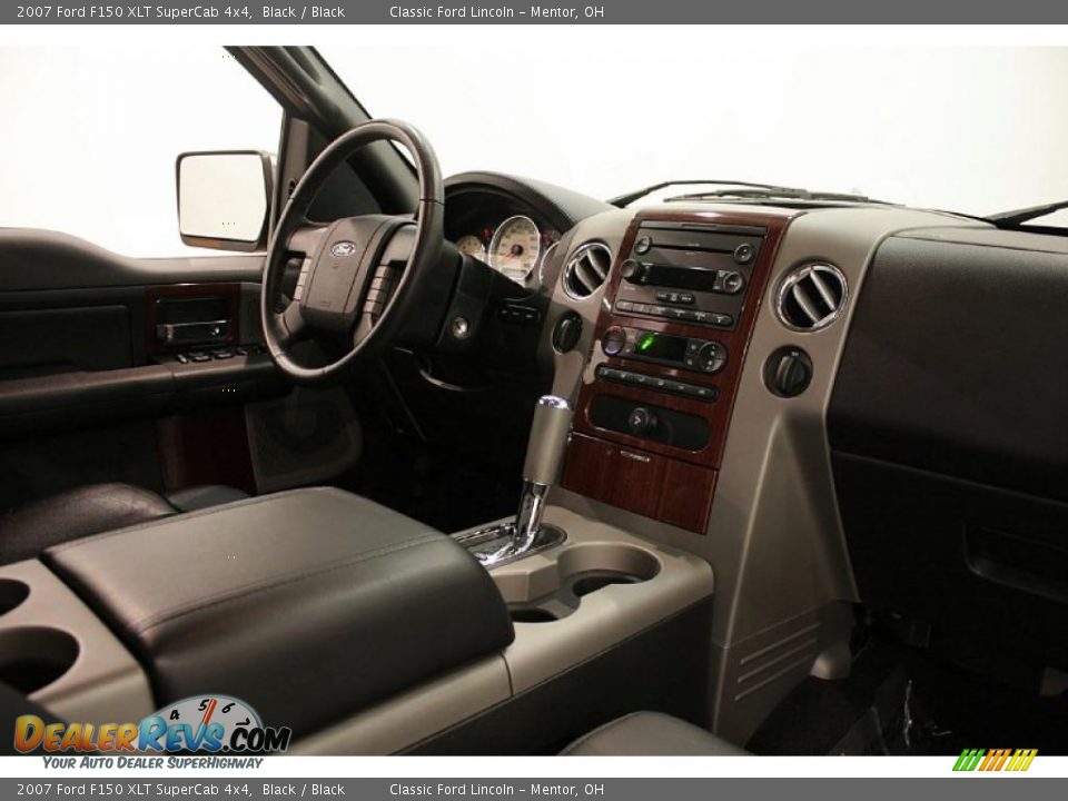 2007 Ford F150 XLT SuperCab 4x4 Black / Black Photo #16