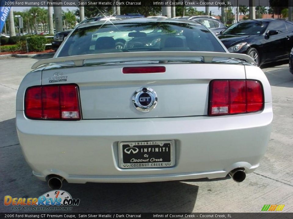 2006 Ford Mustang GT Premium Coupe Satin Silver Metallic / Dark Charcoal Photo #4