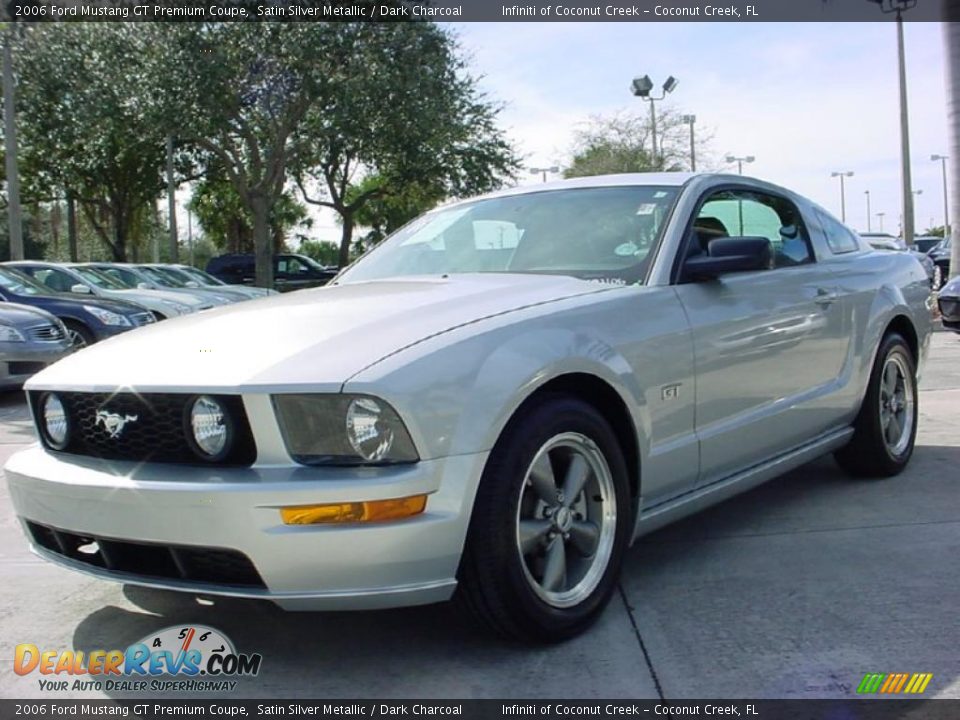 2006 Ford Mustang GT Premium Coupe Satin Silver Metallic / Dark Charcoal Photo #7