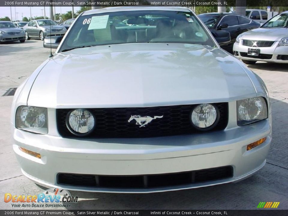 2006 Ford Mustang GT Premium Coupe Satin Silver Metallic / Dark Charcoal Photo #8
