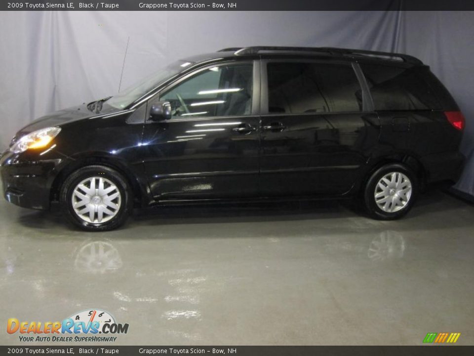 2009 Toyota Sienna LE Black / Taupe Photo #2
