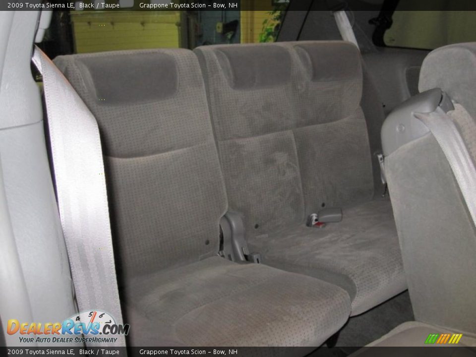 2009 Toyota Sienna LE Black / Taupe Photo #6