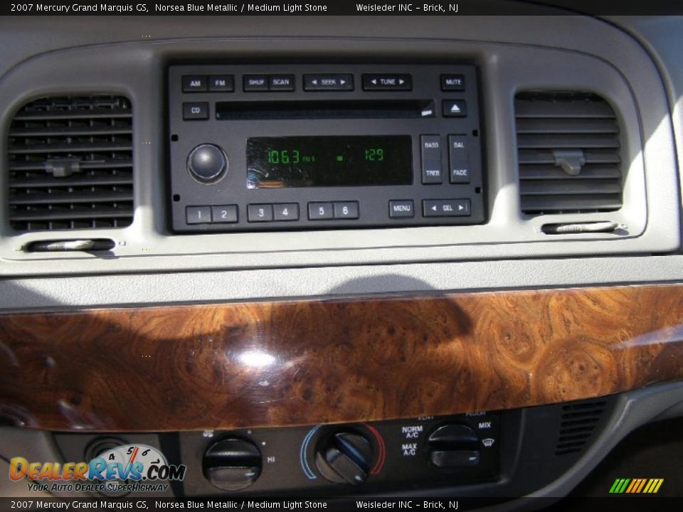 2007 Mercury Grand Marquis GS Norsea Blue Metallic / Medium Light Stone Photo #15