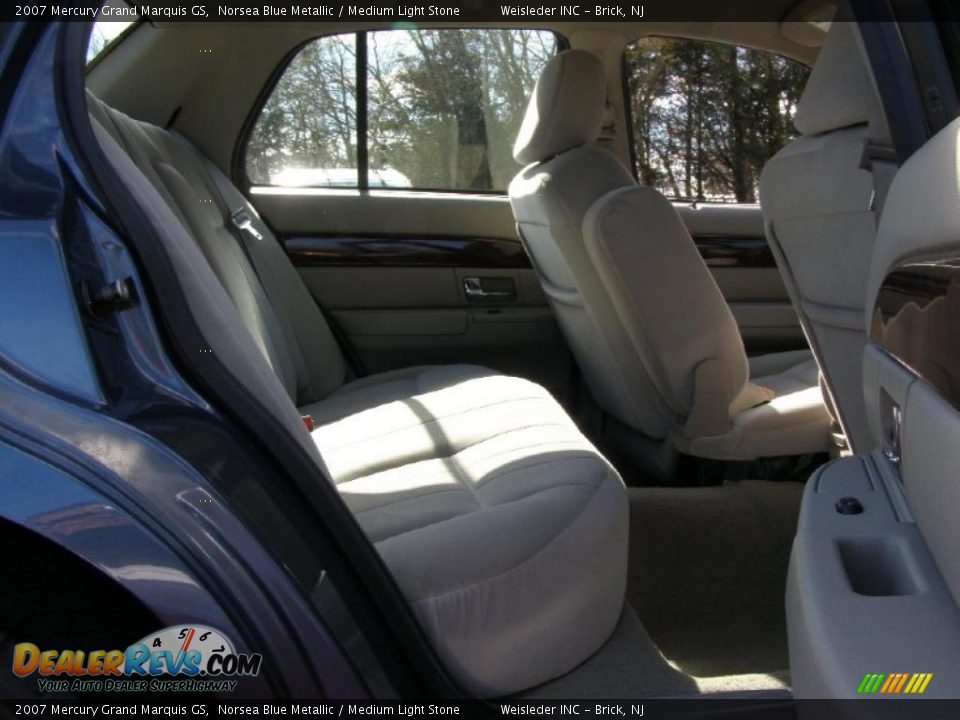 2007 Mercury Grand Marquis GS Norsea Blue Metallic / Medium Light Stone Photo #20