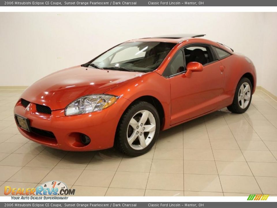 2006 Mitsubishi Eclipse GS Coupe Sunset Orange Pearlescent / Dark Charcoal Photo #3