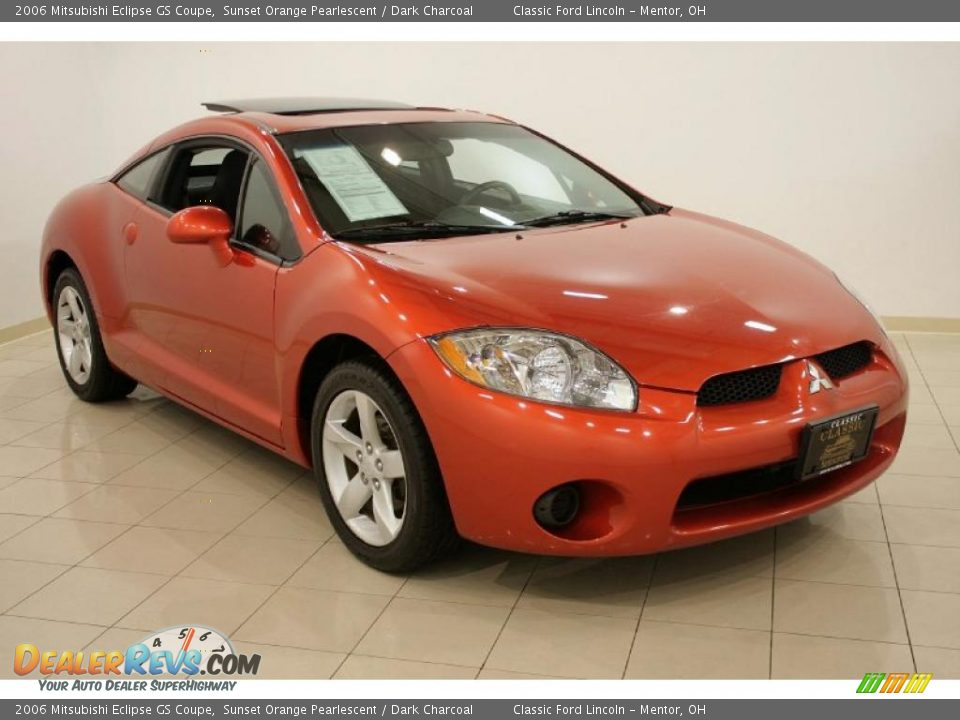 2006 Mitsubishi Eclipse GS Coupe Sunset Orange Pearlescent / Dark Charcoal Photo #4