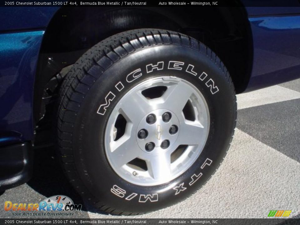 2005 Chevrolet Suburban 1500 LT 4x4 Bermuda Blue Metallic / Tan/Neutral Photo #4