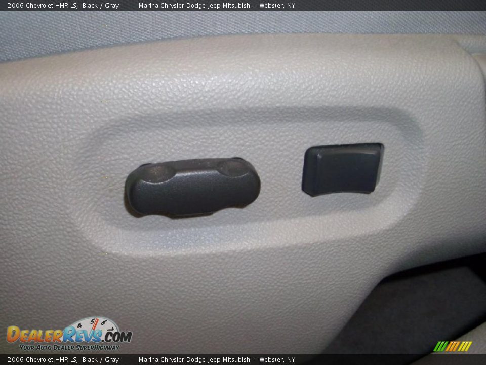 2006 Chevrolet HHR LS Black / Gray Photo #2
