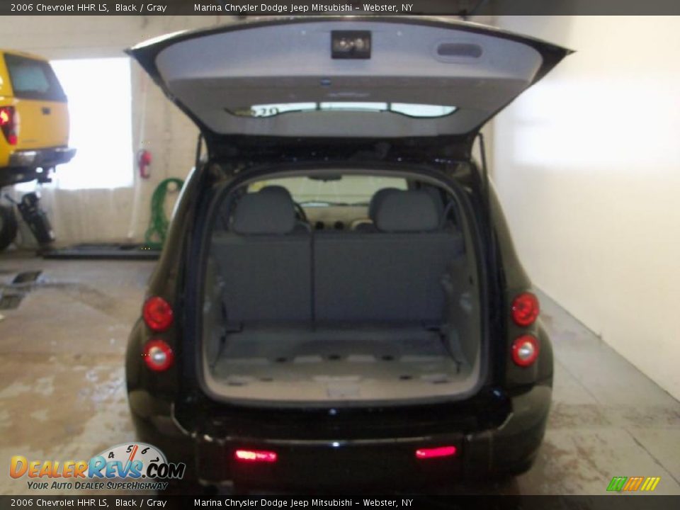 2006 Chevrolet HHR LS Black / Gray Photo #16