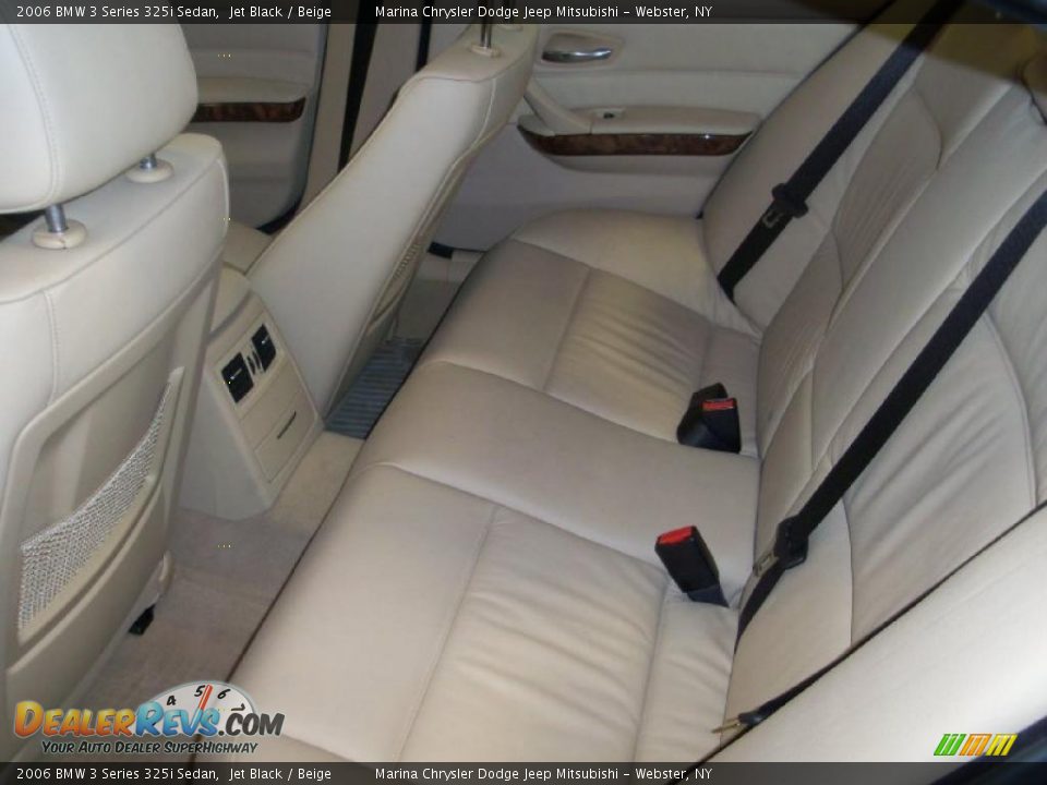 2006 BMW 3 Series 325i Sedan Jet Black / Beige Photo #18