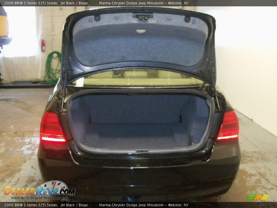 2006 BMW 3 Series 325i Sedan Jet Black / Beige Photo #19