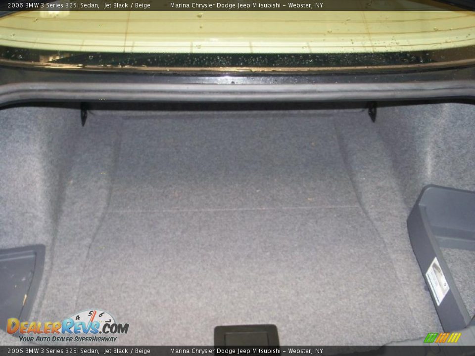 2006 BMW 3 Series 325i Sedan Jet Black / Beige Photo #20