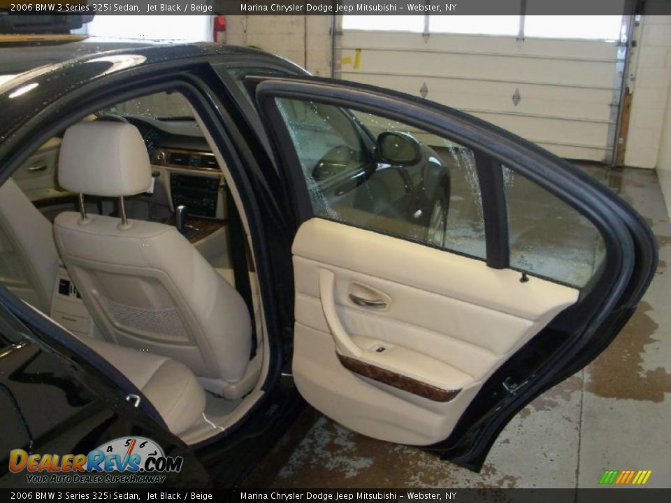 2006 BMW 3 Series 325i Sedan Jet Black / Beige Photo #21