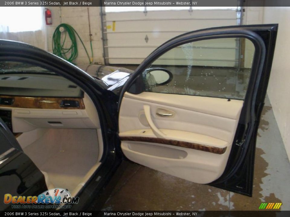 2006 BMW 3 Series 325i Sedan Jet Black / Beige Photo #23