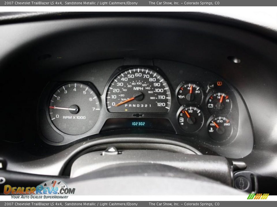 2007 Chevrolet TrailBlazer LS 4x4 Sandstone Metallic / Light Cashmere/Ebony Photo #9