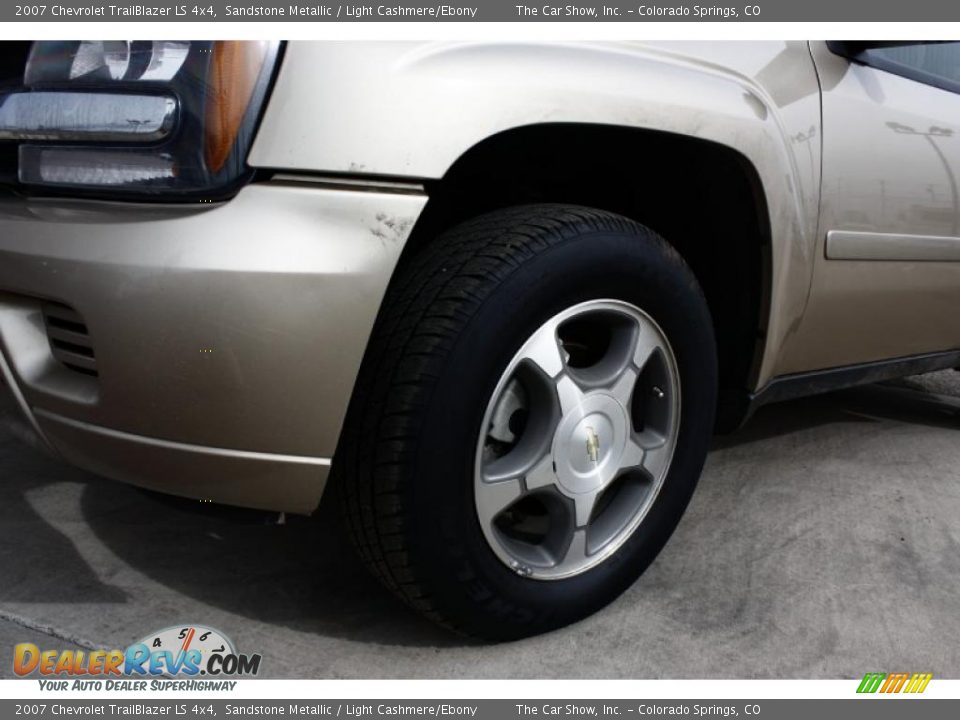 2007 Chevrolet TrailBlazer LS 4x4 Sandstone Metallic / Light Cashmere/Ebony Photo #21