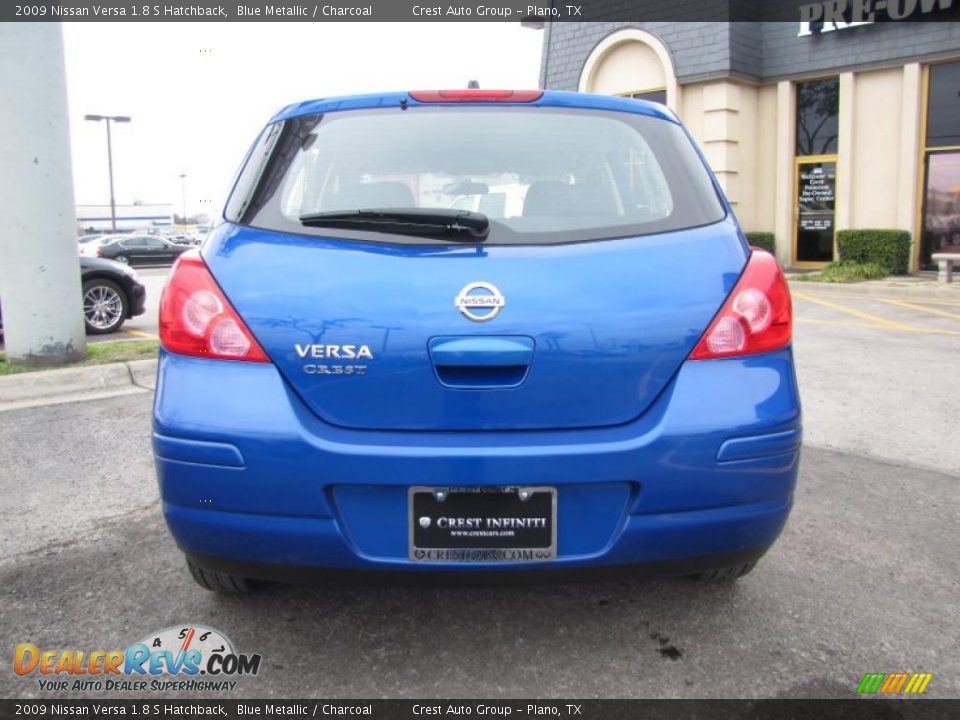 2009 Nissan Versa 1.8 S Hatchback Blue Metallic / Charcoal Photo #6