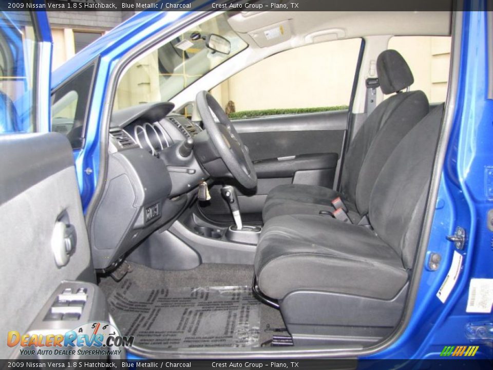 2009 Nissan Versa 1.8 S Hatchback Blue Metallic / Charcoal Photo #9