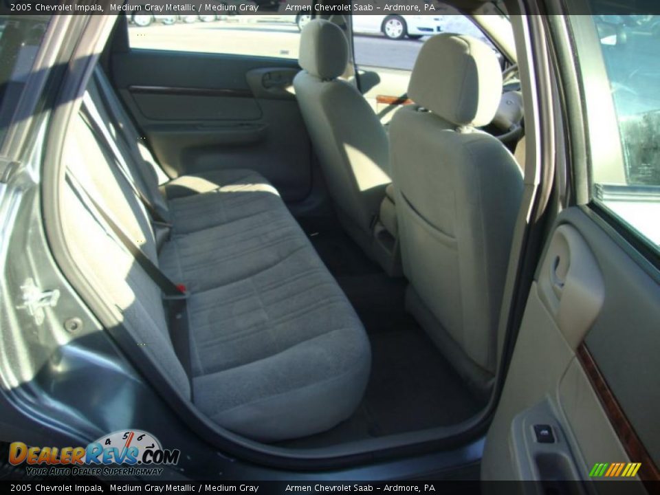 2005 Chevrolet Impala Medium Gray Metallic / Medium Gray Photo #19