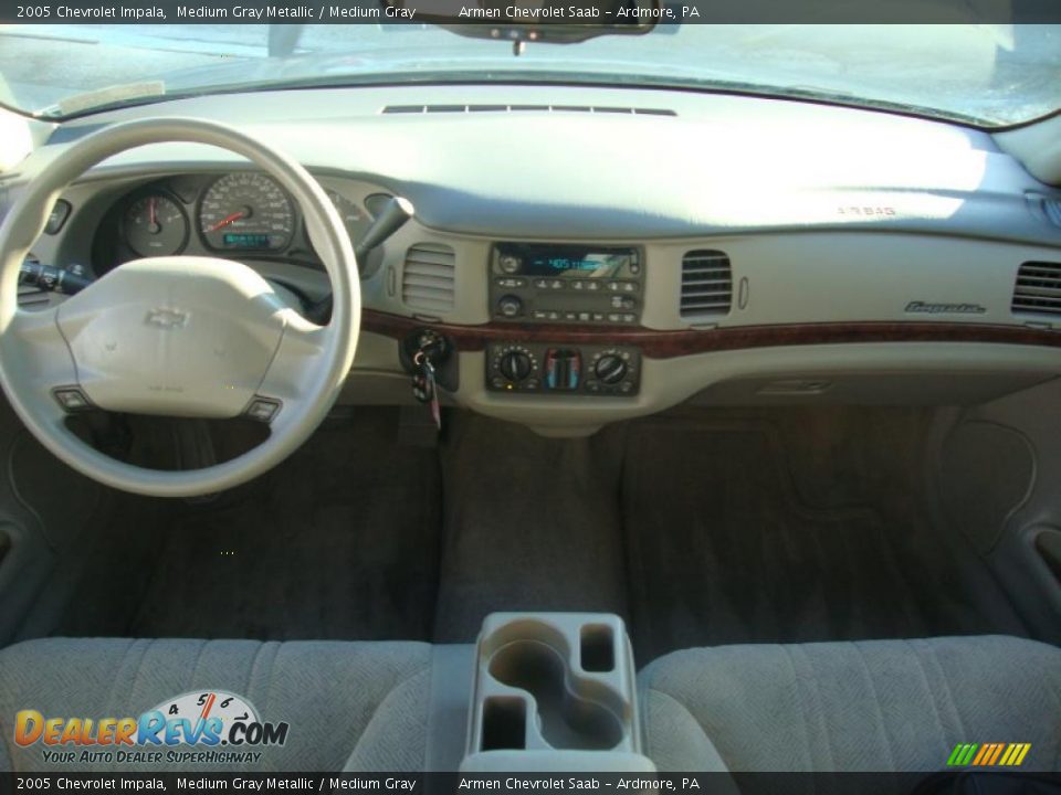 2005 Chevrolet Impala Medium Gray Metallic / Medium Gray Photo #23