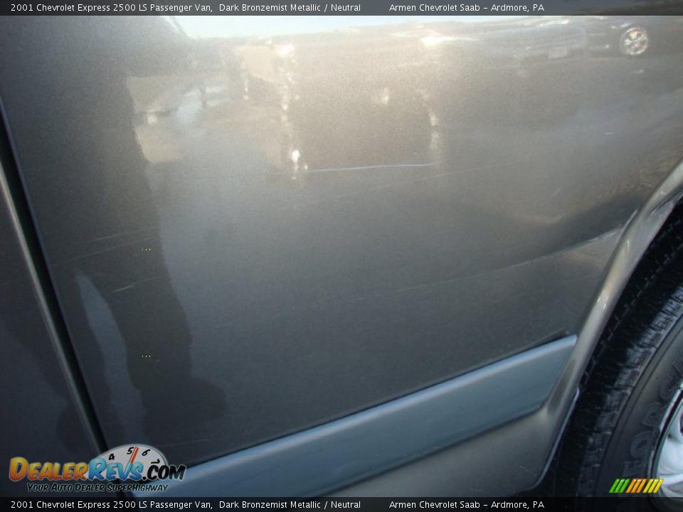 2001 Chevrolet Express 2500 LS Passenger Van Dark Bronzemist Metallic / Neutral Photo #24