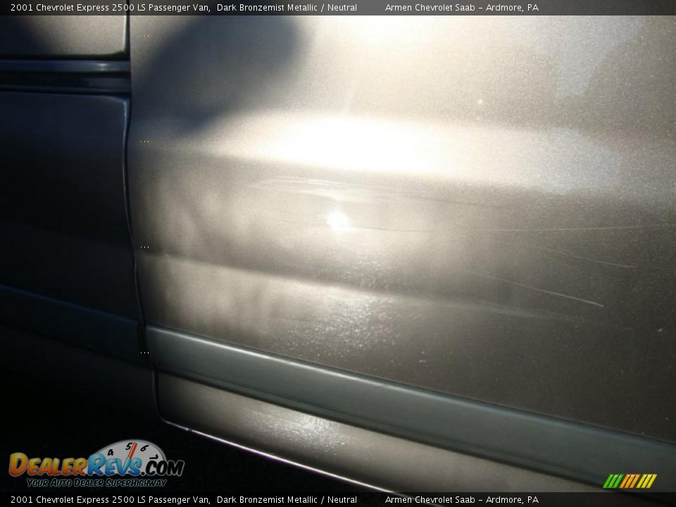2001 Chevrolet Express 2500 LS Passenger Van Dark Bronzemist Metallic / Neutral Photo #30