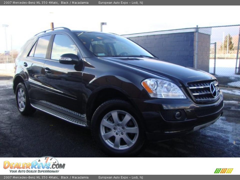 2007 Mercedes-Benz ML 350 4Matic Black / Macadamia Photo #2