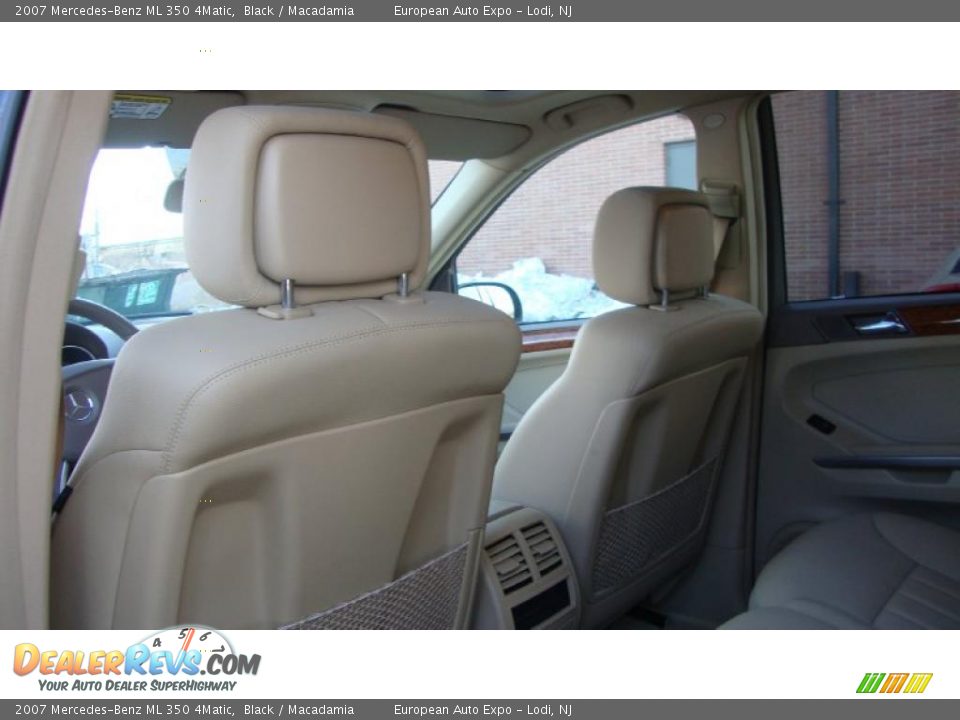 2007 Mercedes-Benz ML 350 4Matic Black / Macadamia Photo #7