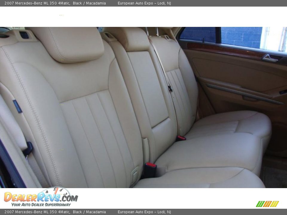 2007 Mercedes-Benz ML 350 4Matic Black / Macadamia Photo #10