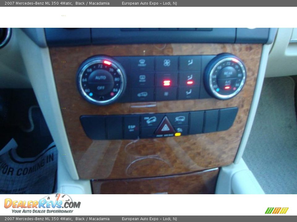2007 Mercedes-Benz ML 350 4Matic Black / Macadamia Photo #16