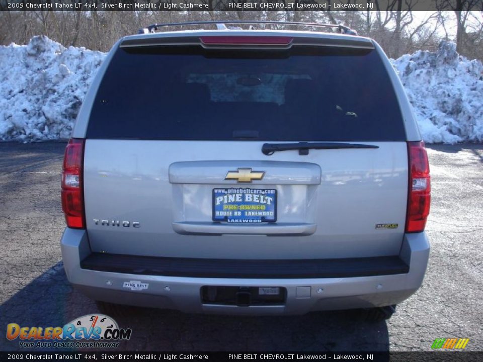 2009 Chevrolet Tahoe LT 4x4 Silver Birch Metallic / Light Cashmere Photo #5