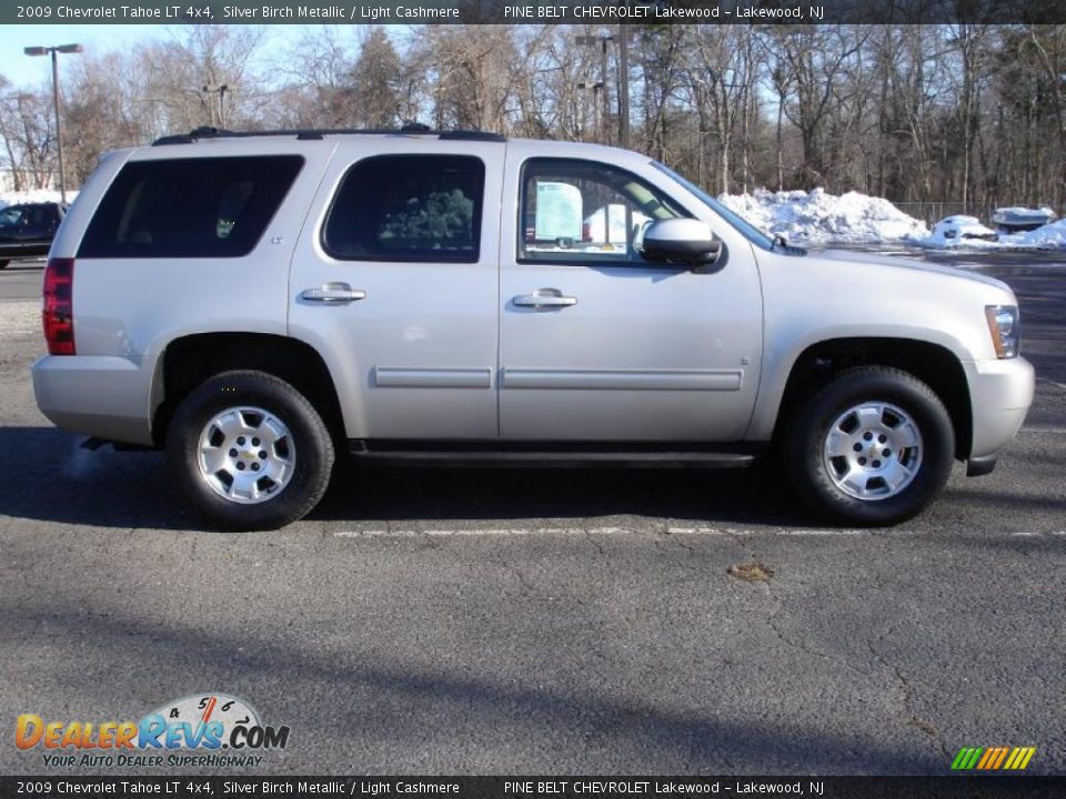 2009 Chevrolet Tahoe LT 4x4 Silver Birch Metallic / Light Cashmere Photo #7