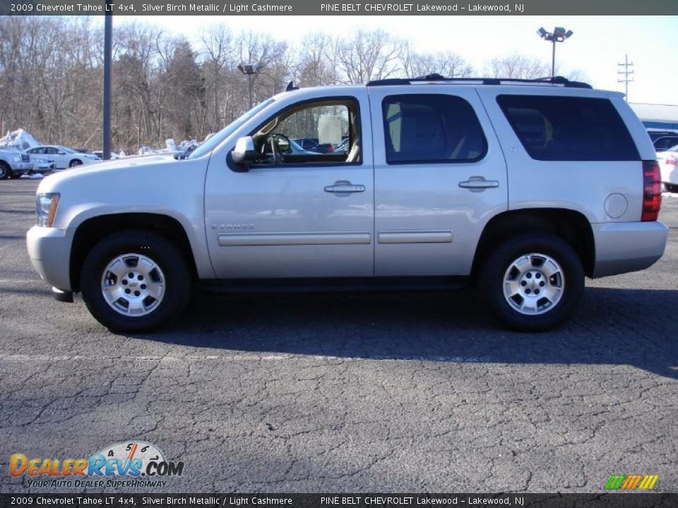 2009 Chevrolet Tahoe LT 4x4 Silver Birch Metallic / Light Cashmere Photo #8