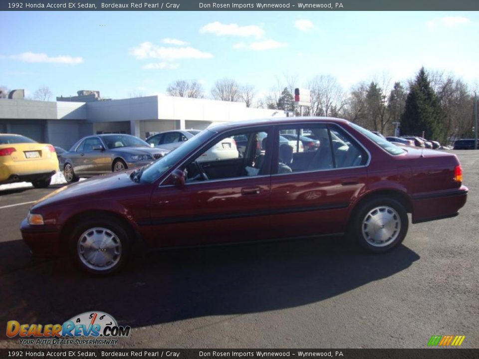 1992 Honda Accord EX Sedan Bordeaux Red Pearl / Gray Photo #10