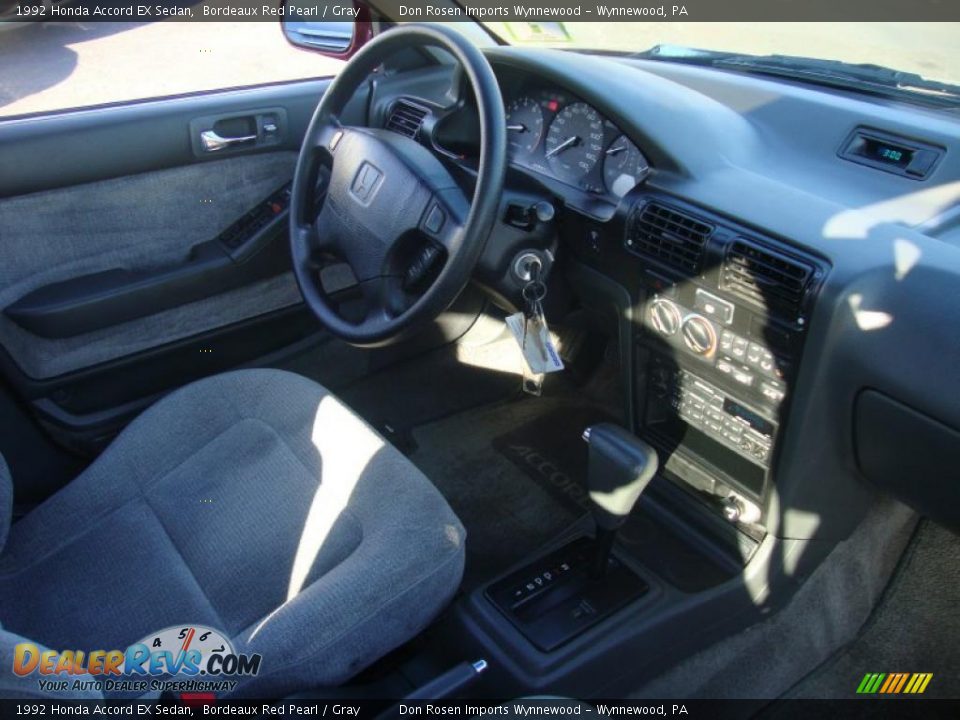 1992 Honda Accord EX Sedan Bordeaux Red Pearl / Gray Photo #18