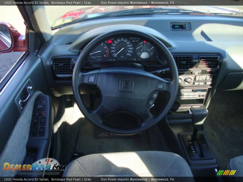 1992 Honda Accord EX Sedan Bordeaux Red Pearl / Gray Photo #30