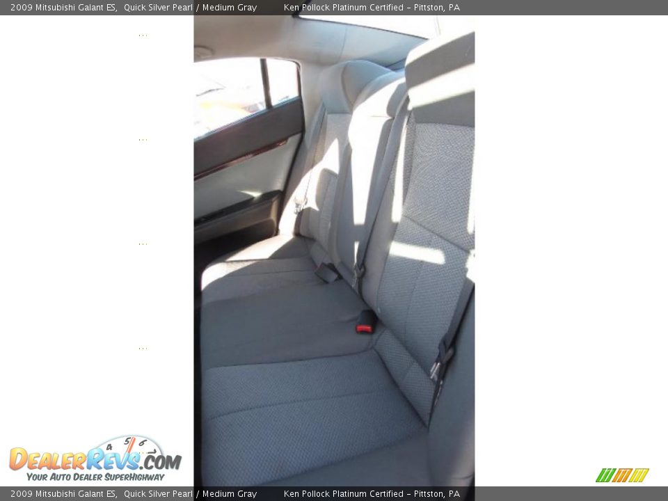 2009 Mitsubishi Galant ES Quick Silver Pearl / Medium Gray Photo #10